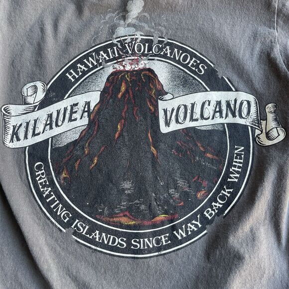 Gildan Kilauea Volcano Shirt Adult Small Gray Hawaiian Graphic Print - Picture 4 of 12
